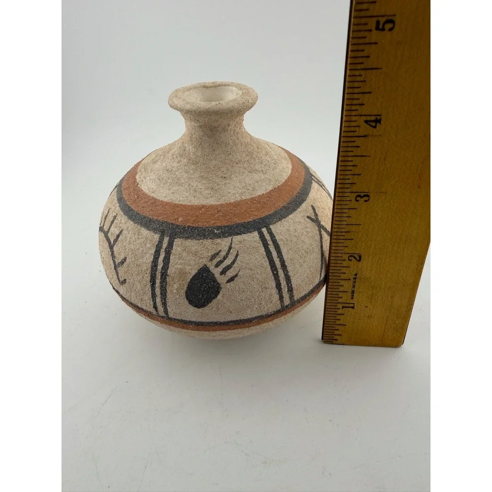 Vintage Southwestern Style Ceramic Pot‎ Hand Painted Native American Inspired